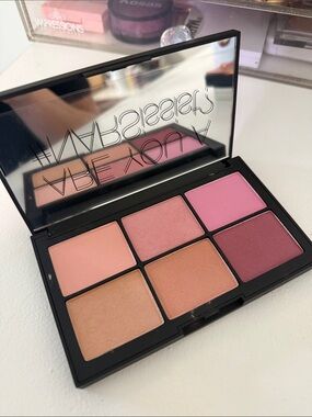 NARS Blush & Highlight Palette - Pink Tones